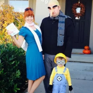 family dressed as despicable me characters for halloween